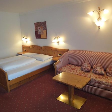 Hotel Zum Wolf Castelrotto Luaran gambar