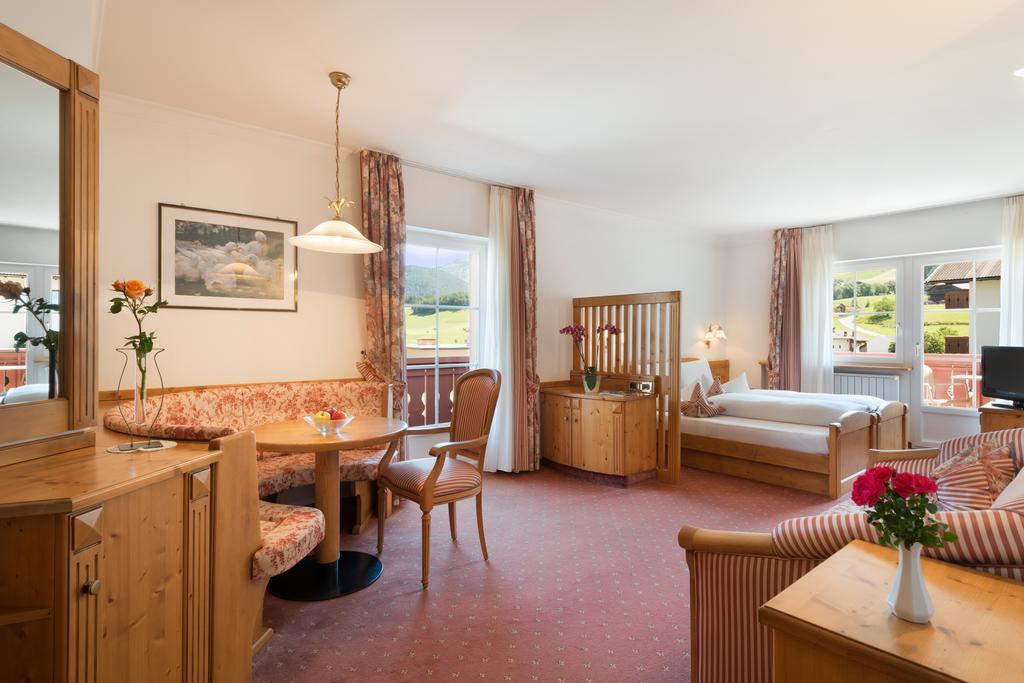 Hotel Zum Wolf Castelrotto Bilik gambar