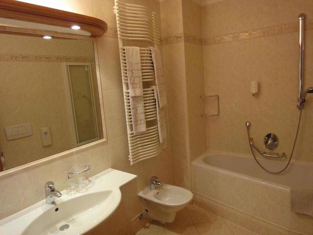 Hotel Zum Wolf Castelrotto Bilik gambar