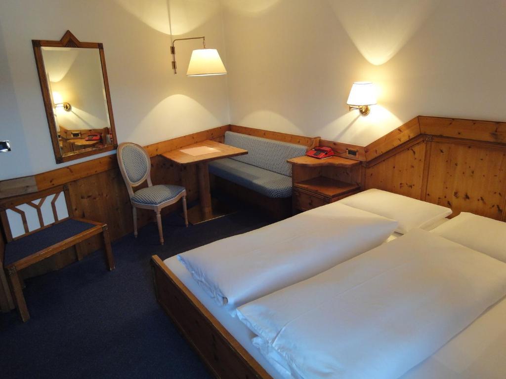 Hotel Zum Wolf Castelrotto Bilik gambar